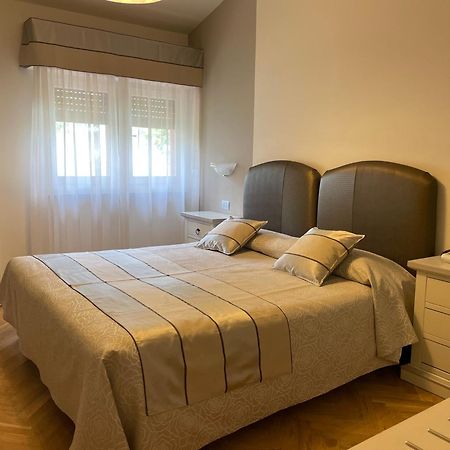 Hotel Bellevue Gardone Riviera Luaran gambar
