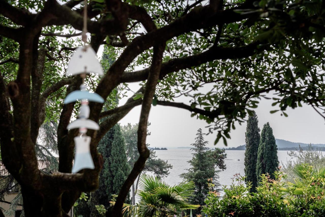 Hotel Bellevue Gardone Riviera Luaran gambar